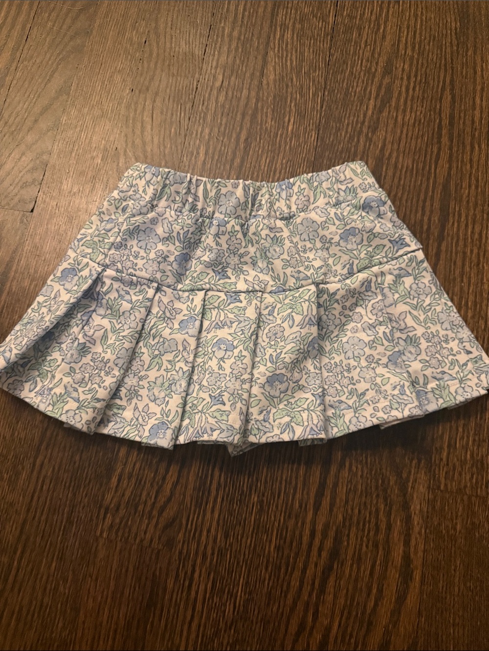 Girls Floral Pleated Skort in Light Blue and Green
